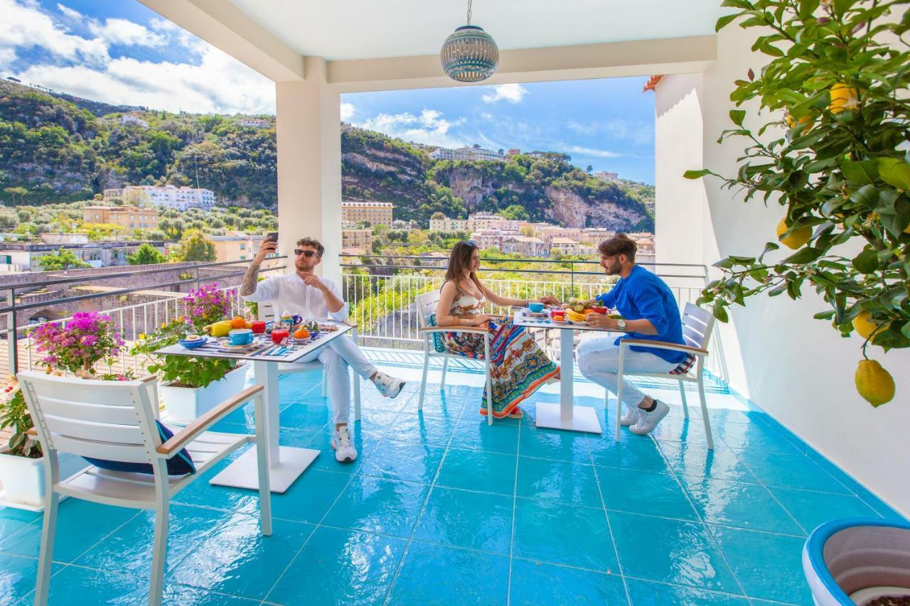 Yourhome - Sersale Suites Сорренто Экстерьер фото