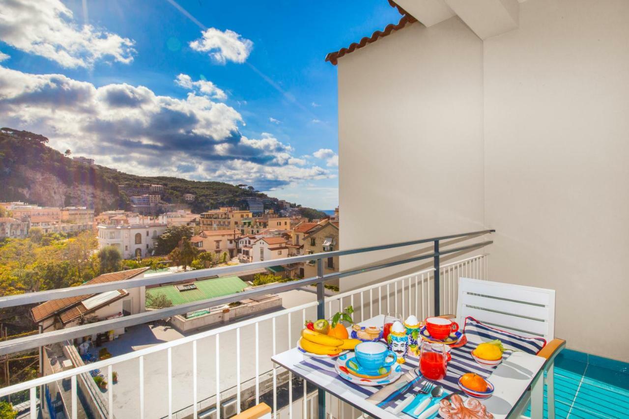 Yourhome - Sersale Suites Сорренто Экстерьер фото