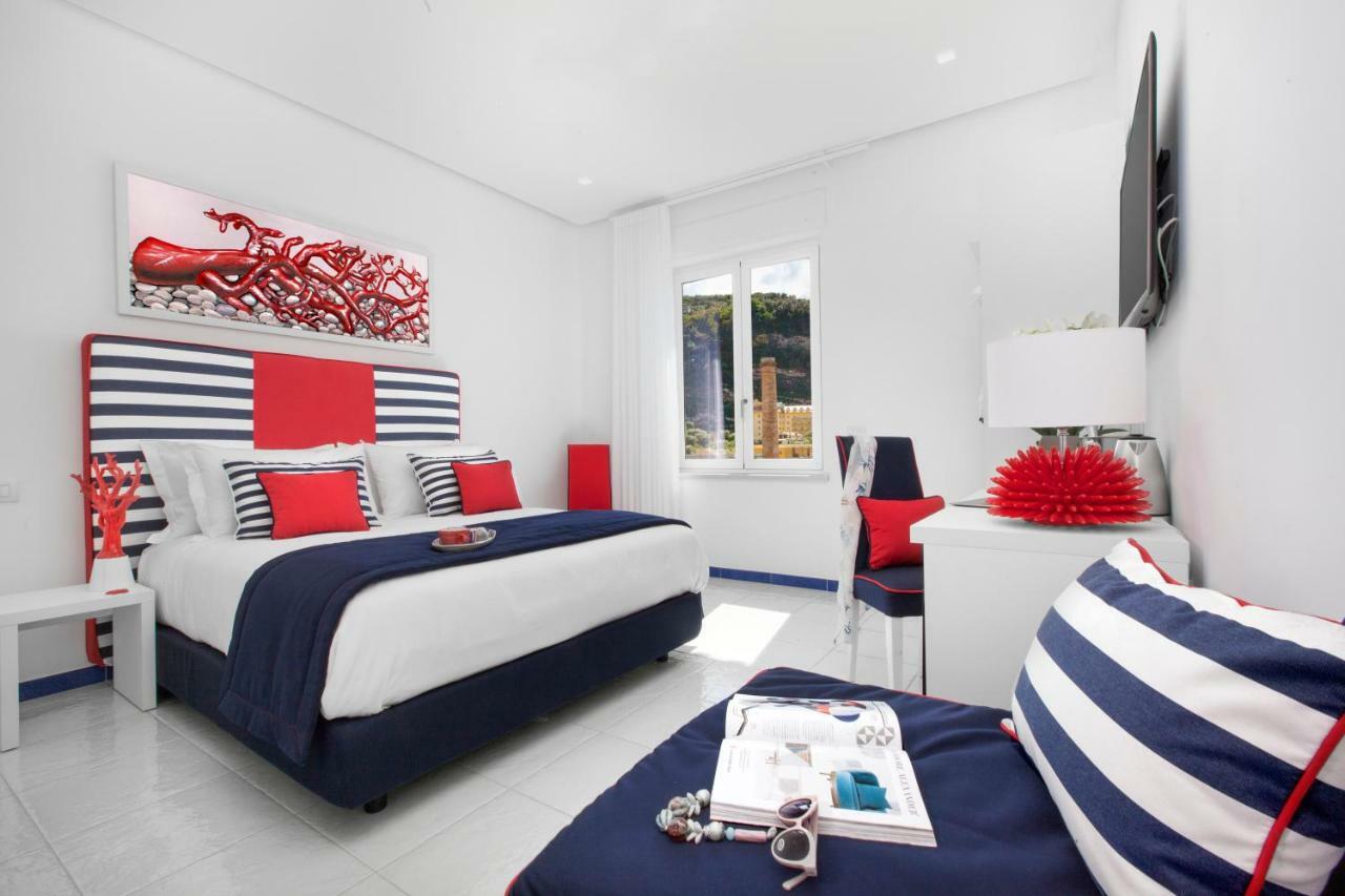 Yourhome - Sersale Suites Сорренто Экстерьер фото